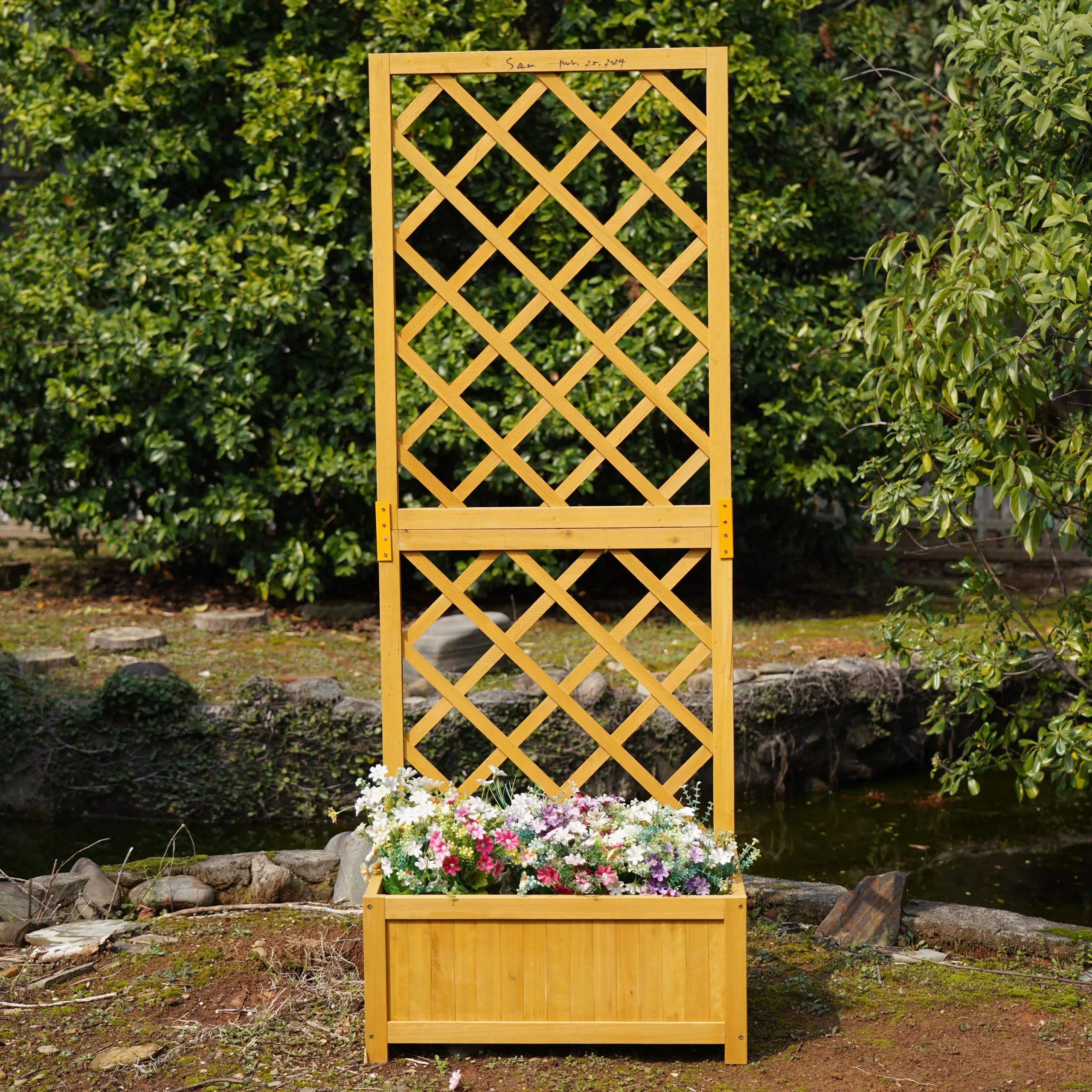 Wooden Lattice Garden Planter - Image 4
